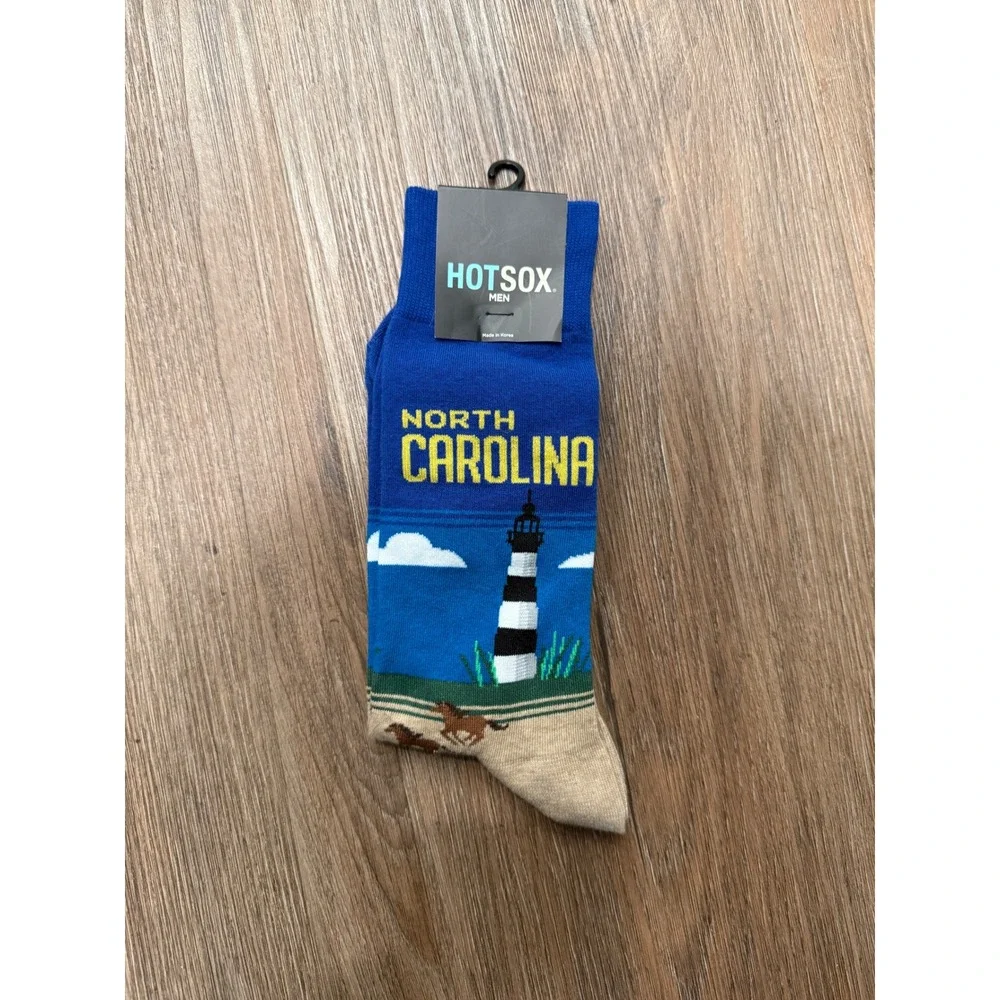 Hot Sox Mens North Carolina Lighthouse Sea Turtle Crew Socks Royal Blue HSM60016